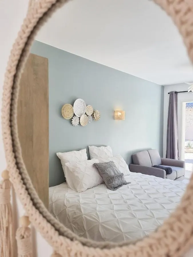 Cosy En Provence - Piscine Chauffee De Mai A Septembre Bed & Breakfast Pernes-les-Fontaines France